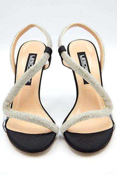 lescarpe حذاء نسائي بكعب مرصع بالألماس