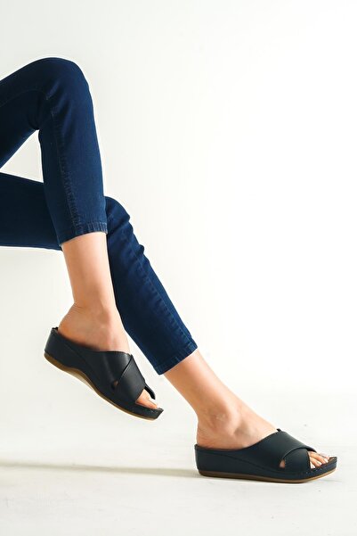 Capone Outfitters Anatomická měkká pohodlná podrážka na klínovém podpatku Mother pantofle