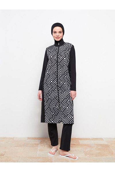 LC Waikiki Gemustertes Langarm-Hijab-Badeanzug-Set für Damen mit hohem Kragen