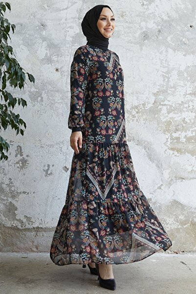 InStyle Belinda Paisley vzorované šifonové šaty - černé