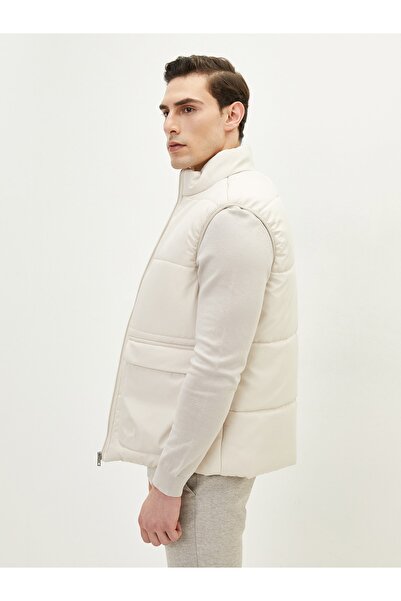 LC Waikiki Standart Kalıp Dik Yaka Erkek Yelek