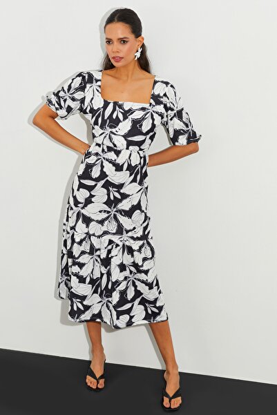 Cool & Sexy Дамска миди рокля с квадратно деколте в цвят екрю NA9436