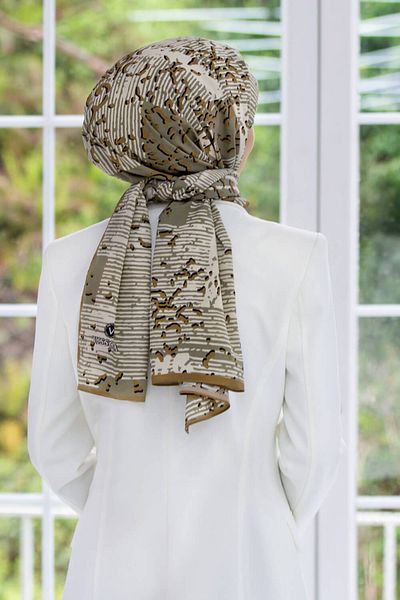 Vissona Γυναικείο σάλι πολυτελείας Medina Silk Mustard