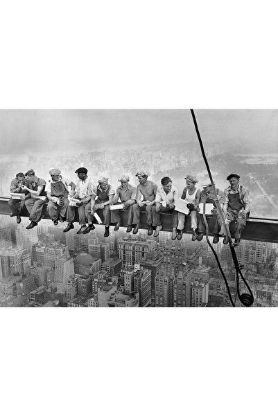 Doğu Batı Yayınları Gökdelende Öğle Yemeği