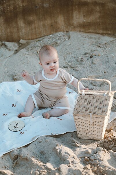 Tarkito Organic Summer Vibes Snap-On Bodysuit and Shorts 2-Piece Set