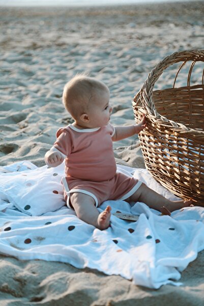 Tarkito Organic Summer Vibes Snap-On Bodysuit and Shorts 2-Piece Set