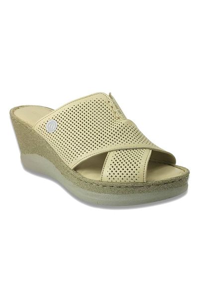 Mammamia D23yt-2095 Papuci de damă din piele de culoare bej cu toc cu pană anatomic (7 cm)