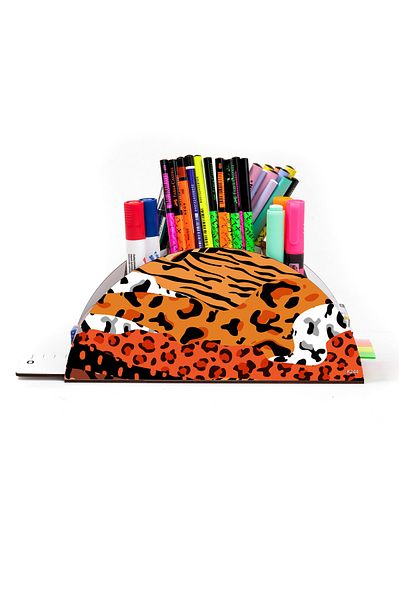 kutuTR Wooden Vip Pattern Series Rainbow Ruled Desktop Pen Holder Organizer with Assembled Box