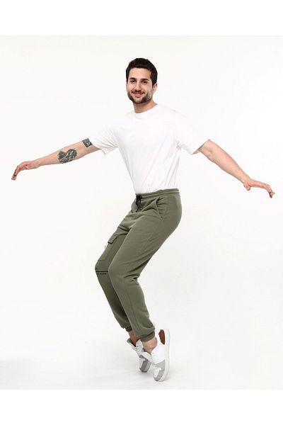 Owut Collection Χακί αθλητική φόρμα με πορτοκαλί αξεσουάρ τσέπης