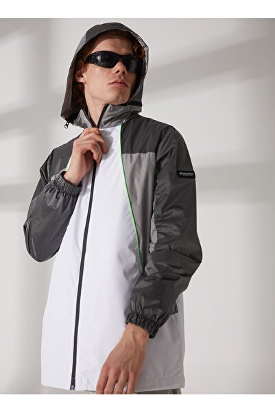 Discovery Expedition Antrasit Erkek Rüzgarlık Blow