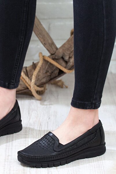 Forelli Жіночі повсякденні туфлі з натуральної шкіри чорного кольору 3073