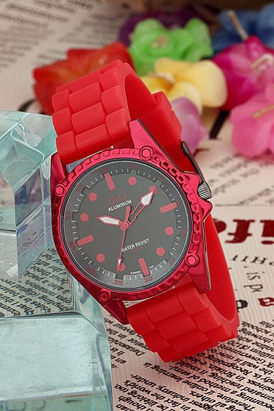 Q&Q Women's Wristwatch 3B697