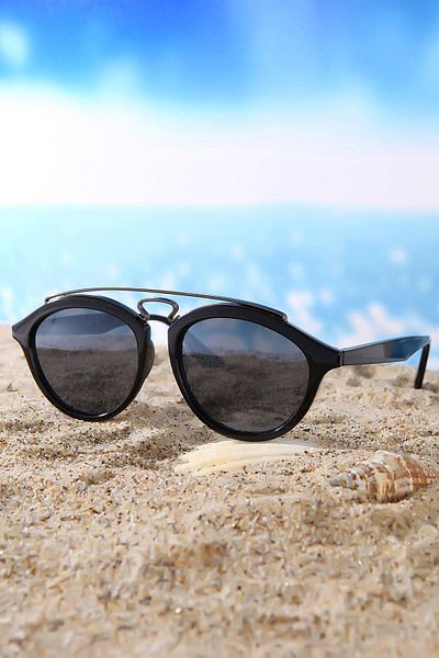 Di Caprio Unisex Oval Sunglasses DT1069A