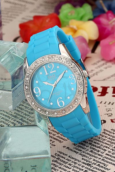 Q&Q Women's Wristwatch 3B717