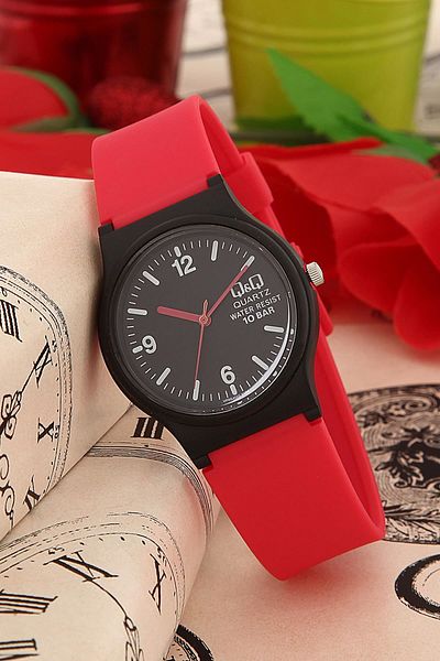 Q&Q Women's Wristwatch 3P367