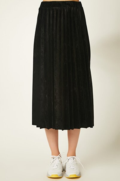 Happiness İstanbul Fustă de damă neagră din catifea plisată cu talie elastică FN00829