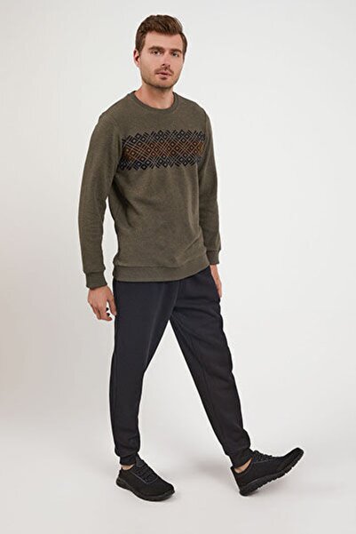 Arnetta Waiter Double Team Right