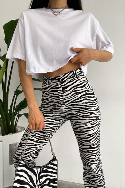FEMELLE Women's White 100% Cotton Crop T-Shirt