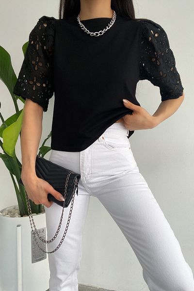 FEMELLE Tricou de damă din bumbac cu broderie neagră de scoici