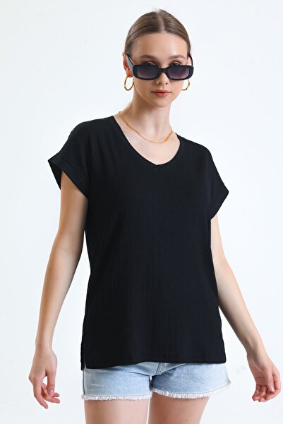 MD trend Γυναικείο μπλουζάκι με νυχτερίδα με λαιμόκοψη σε μαύρο χρώμα