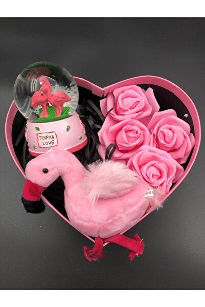 Masalsı Concept Özel Yazı Ve Çiçek Ile Hazırlanmış Kalpli Kutuda Flamingo Kür...