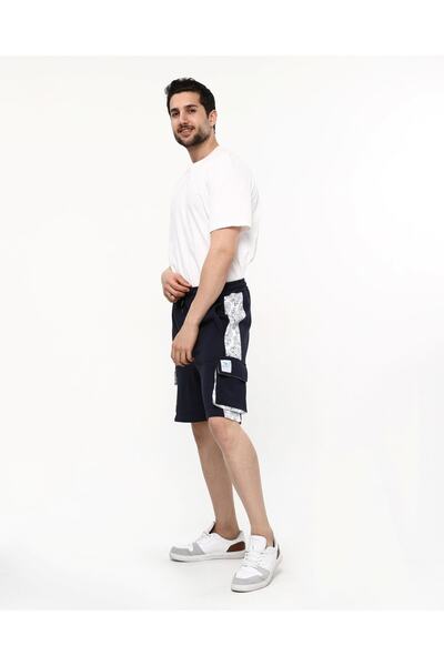 Owut Collection Чоловічі сині шорти з кишенями та деталями