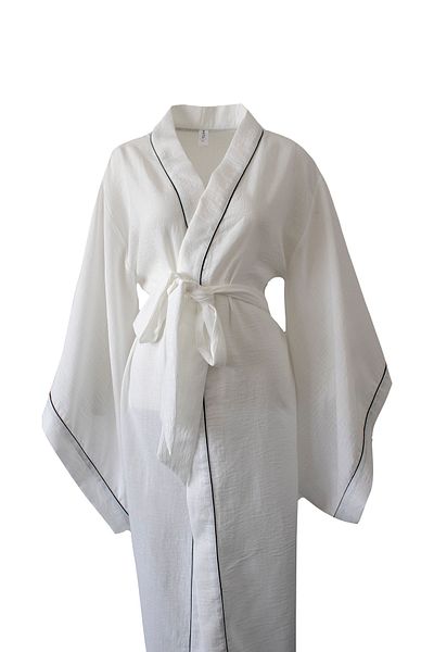 Mita Concept Kimono cu mânecă pătrată cu fante din in brut de culoare albă
