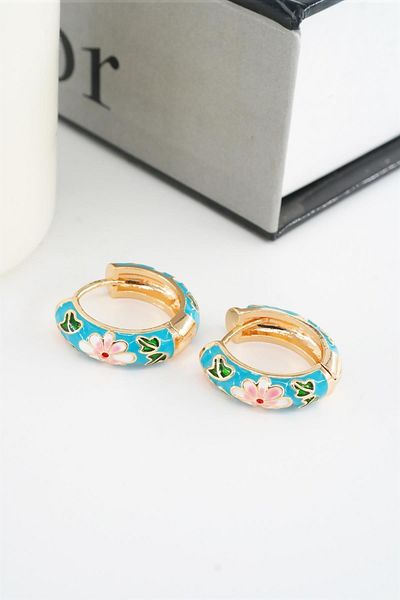 By Zeyna Aksesuar Women's Special Series Enameled Flower Motif Tarnish Resistant 2 Cm Hoop Earring Set