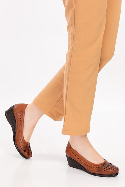 Akgün Terlik Women's Tan Genuine Leather Comfort Shoes