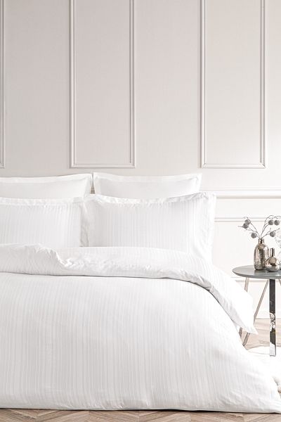 Puffy Melvin White Bamboo Satin Double Bedding Set