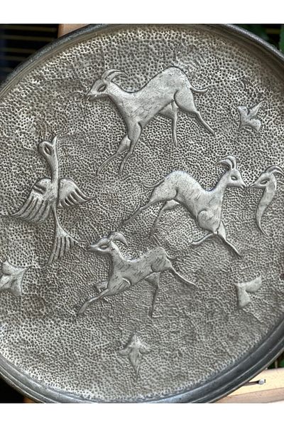ANTEPSEPETİ Antique Embossed Copper Tray with Gazelle Figure 73cm