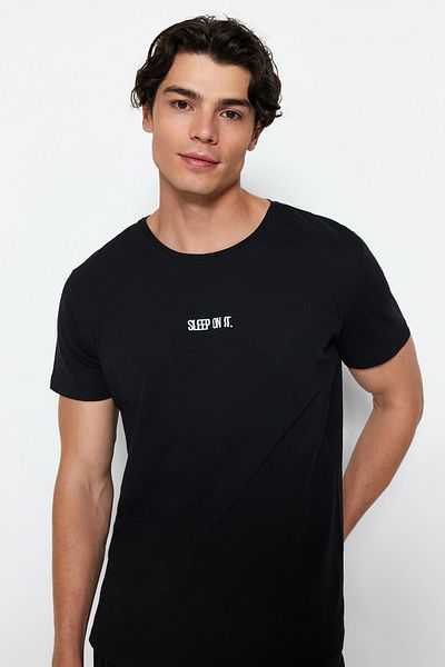 Trendyol Collection Černé pyžamové šortky Regular Fit Pletené šortky TMNSS23PT00038