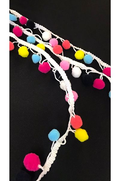 Ozpas Decorative 5m with Ribbon Pompom