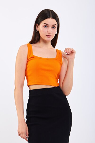 Pousse Collection Crop Knitted Undershirt