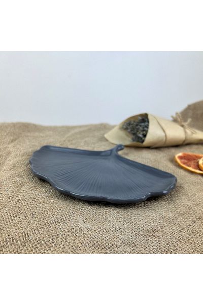 oasis decoration Dark Gray Maple Shaped Decorative Plate - Jewelry Keychain Plate