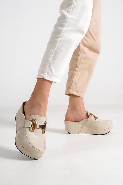 Capone Outfitters Anatomisch weiche, bequeme Mutterhausschuhe mit Keilabsatz