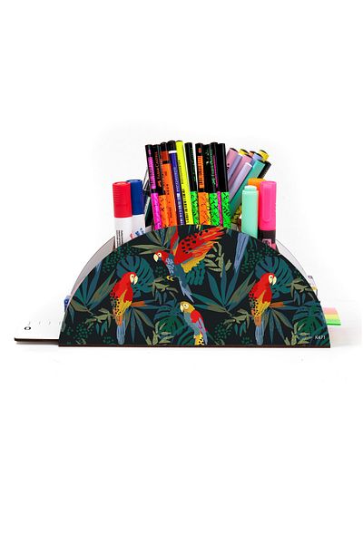 kutuTR Wooden Vip Various Animals Model Rainbow Ruled Desktop Pen Holder Organizer Assembled Boxed