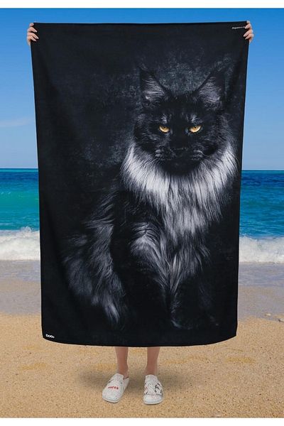 Dogo Maine Coon / Mare Beach Towel