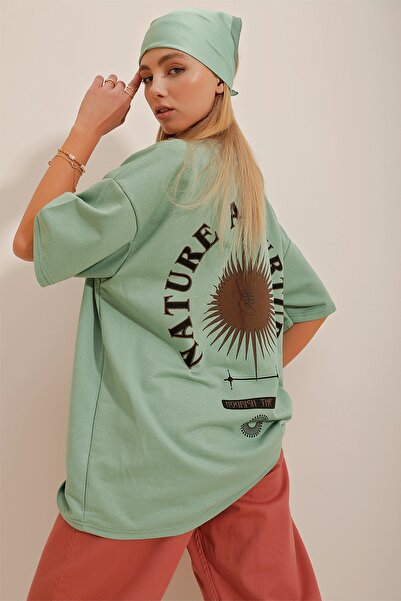 Trend Alaçatı Stili Női zöld nyakú, nyomott nagyméretű uniszex póló ALC-X9577