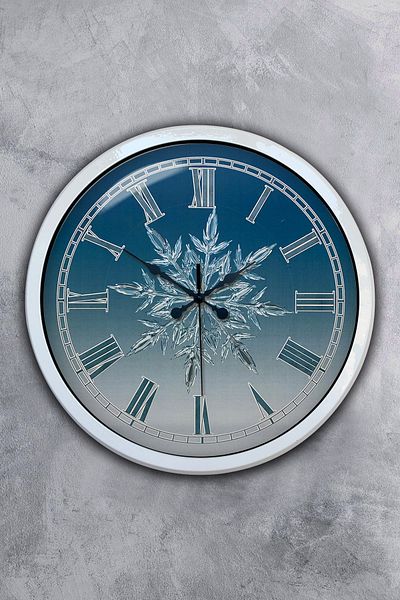 Kasva Concept 40 cm White Metal Snowflake Wall Clock
