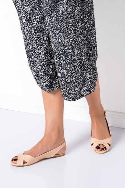 Fox Shoes Hellbraune Damensandalen 9726106609