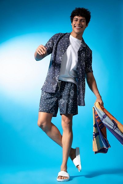 DeFacto Badeshorts - Dunkelblau - Print