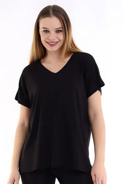 Devinka Women's Black Large Size V-Neck Oversize Basic T-shirt