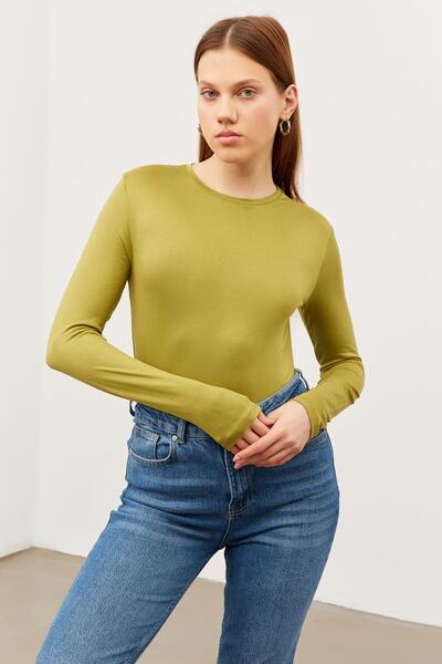 Bipantolon جسم نسائي برقبة دائرية باللون الأخضر الزيتي