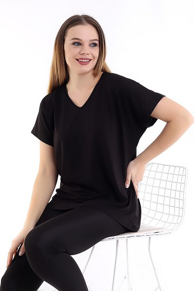 Devinka Women's Black Large Size V-Neck Oversize Basic T-shirt