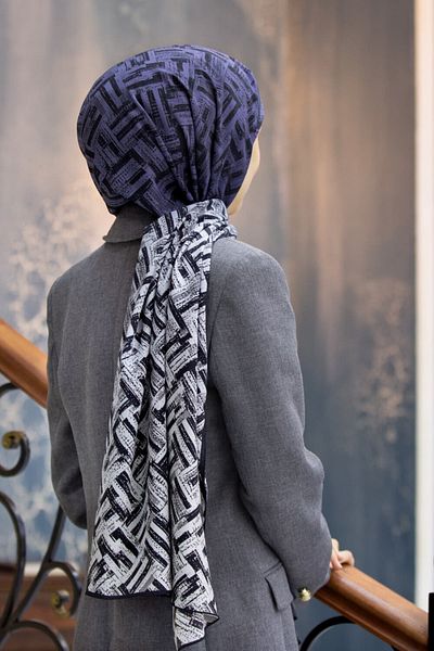 Vissona Γυναικείο σάλι πολυτελείας Medina Silk Indigo-2