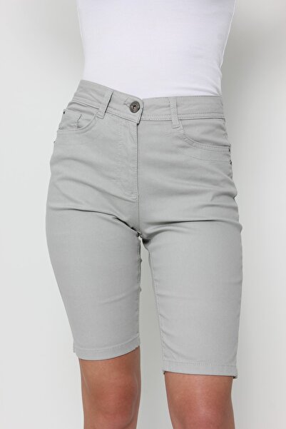 BNT Kadın Şort Paça Yırtmaçlı