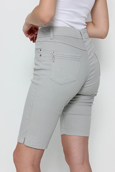 BNT Kadın Şort Paça Yırtmaçlı