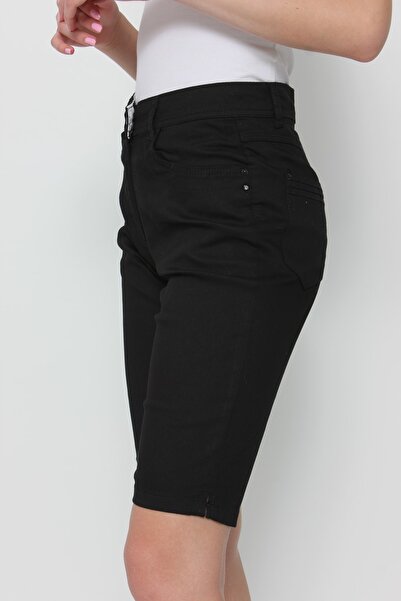 BNT Kadın Şort Paça Yırtmaçlı