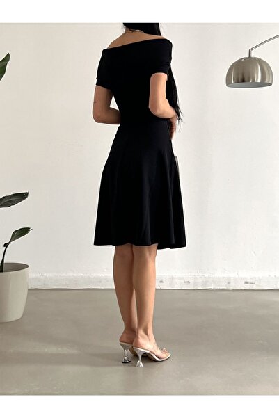 Secret Passion Lingerie Esnek Kumaş Madonna Yaka Midi Boy Omuz Dekolteli Kloş Midi Elbise Abiye Elbise 58928 671